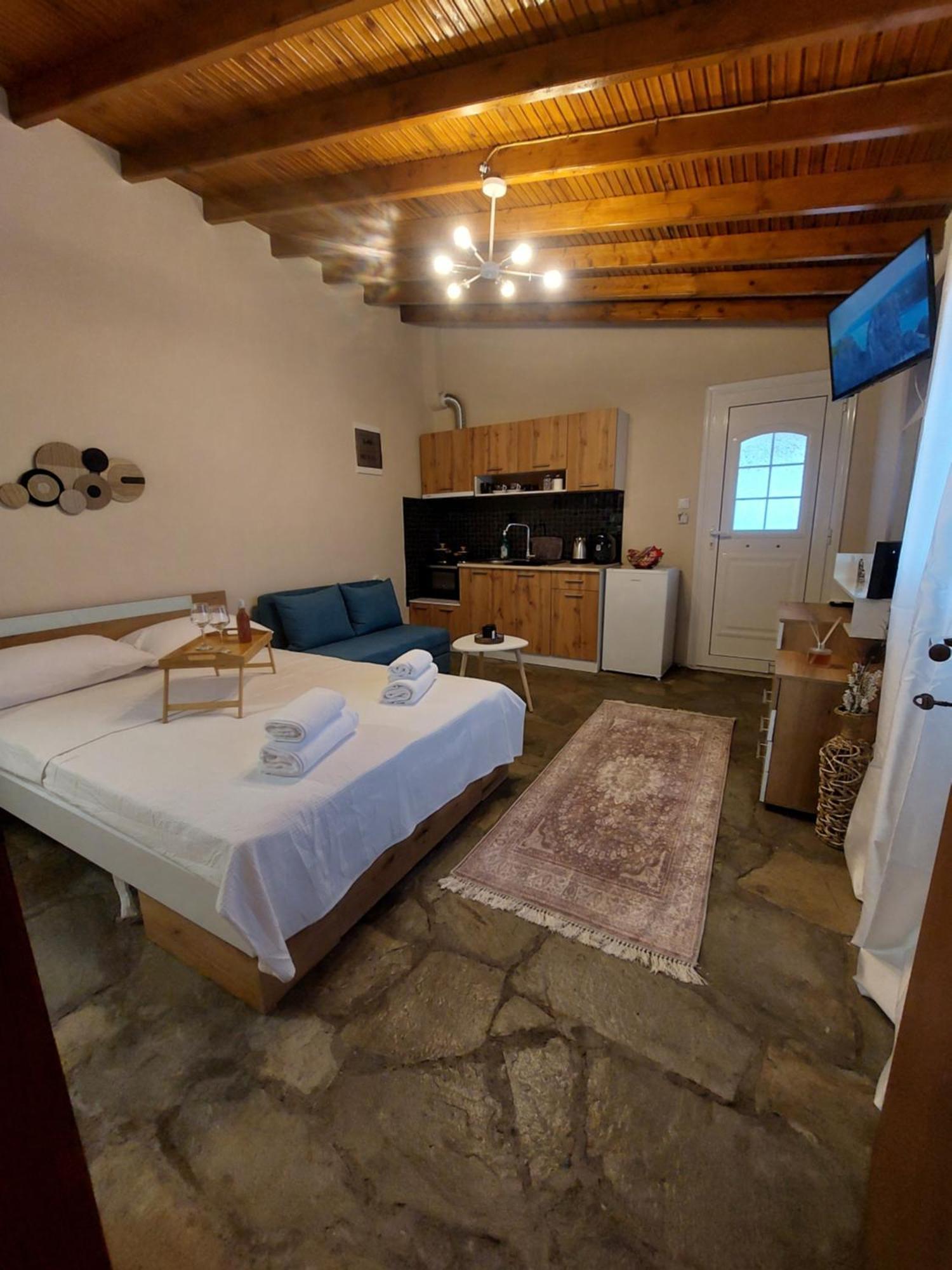 Garden Stay Agios Pavlos  Exterior photo